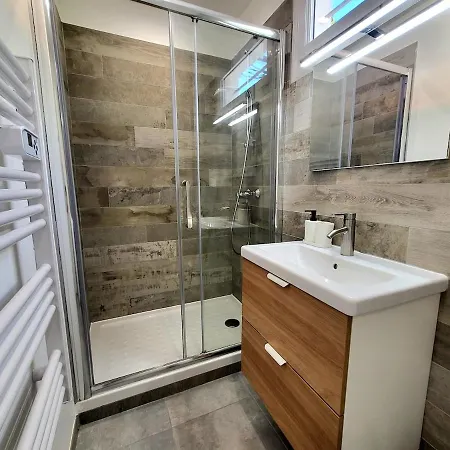 T2 Renove Jardin Et Parking شقة *